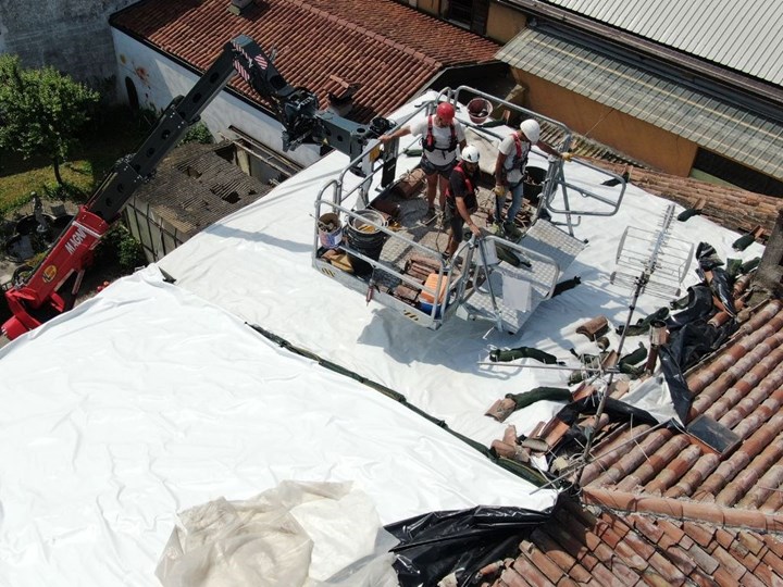 PIATTAFORMA PORTAPERSONE PER TETTI NOLEGGIO LORINI