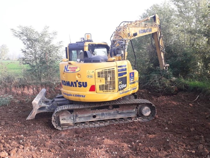 ESCAVATORE KOMATSU PC138 NOLEGGIO LORINI