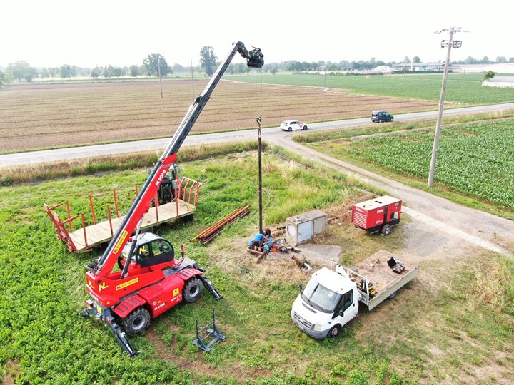 SOLLEVATORE TELESCOPICO ROTO MAGNI 5.18