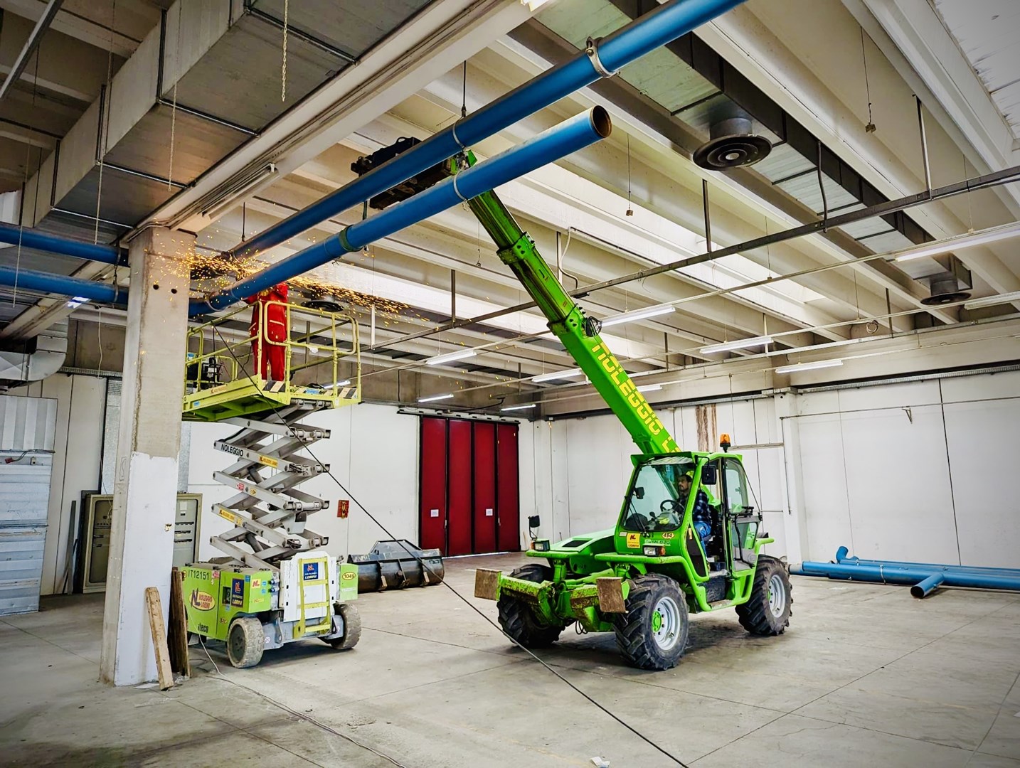 PIATTAFORME AEREE A PANTOGRAFO NOLEGGIO LORINI