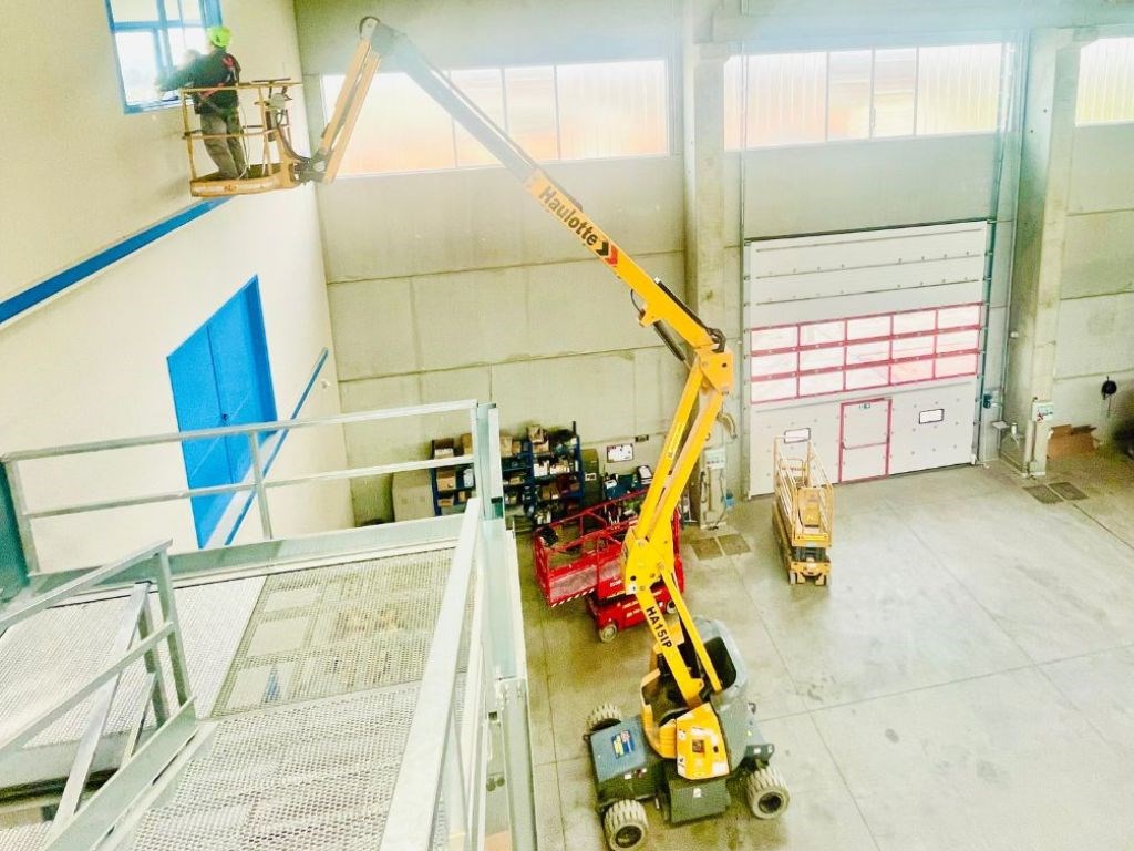 PIATTAFORME SEMOVENTI NOLEGGIO LORINI