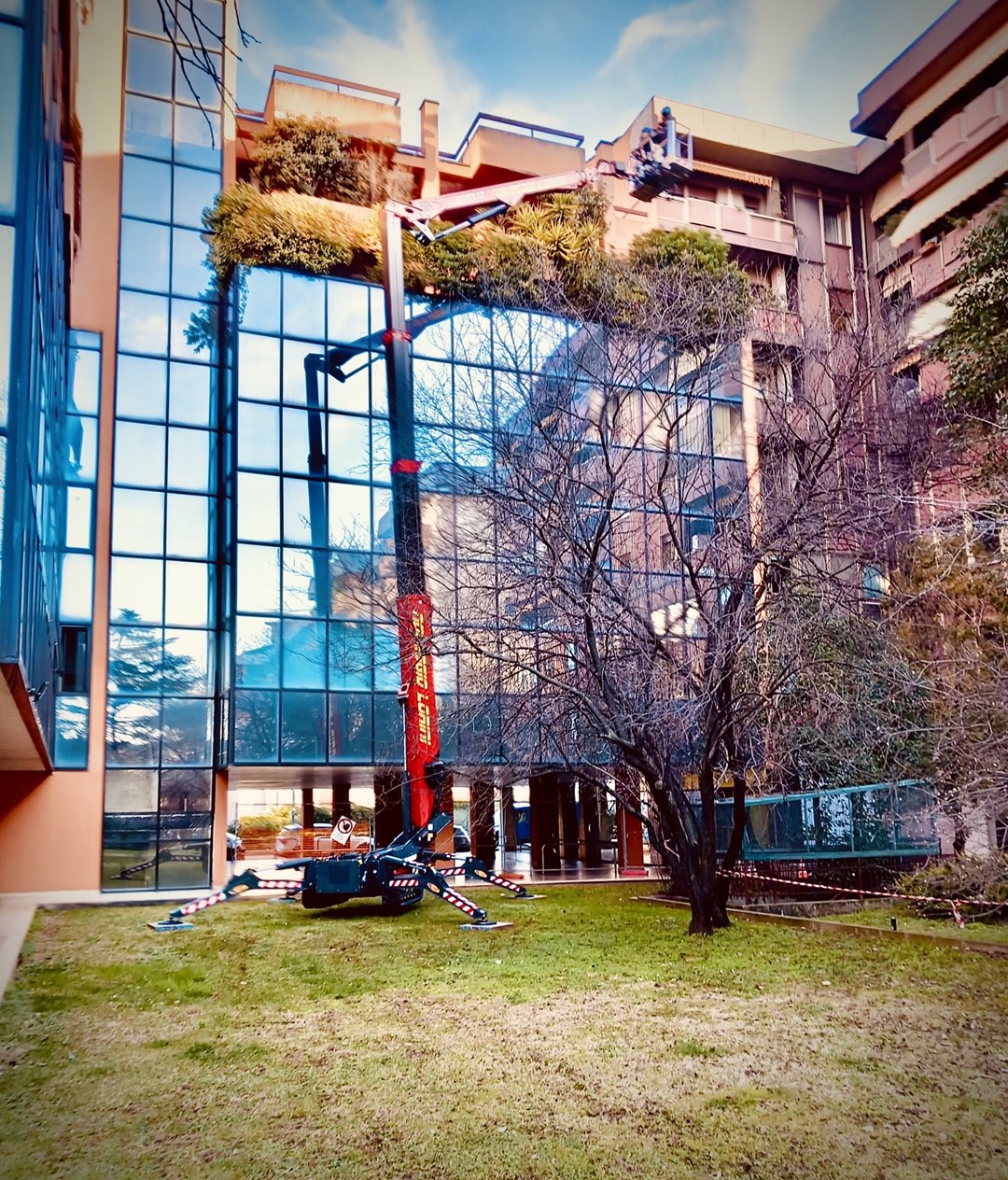 PIATTAFORME AEREO A RAGNO 33 NOLEGGIO LORINI